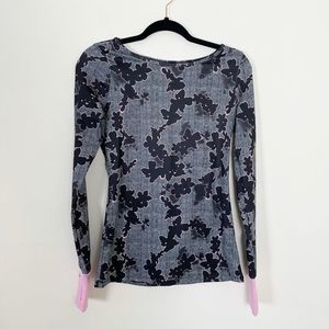 Jessica Simpson The Warmup Athletic Top